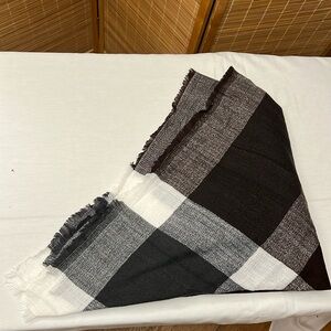 NWOT Love and Repeat Brown Gray and White Huge Square Blanket Scarf